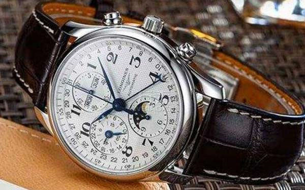 浪琴手表表带掉色解决技巧集锦(图) 浪琴手表表带掉色解决技巧集锦(图)